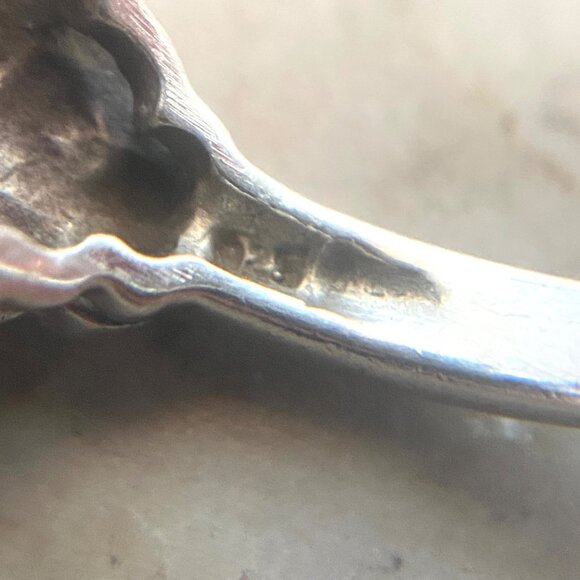 Sterling Silver 925 Square Garnet & Marcasite Accent Art Deco Style Ring Sz 7.75 - Picture 9 of 16